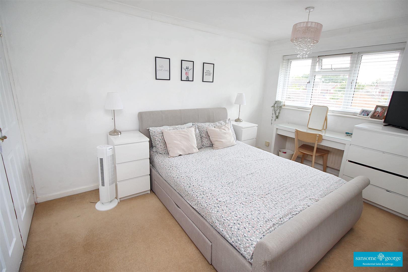 Lucey Close, Tilehurst, Reading